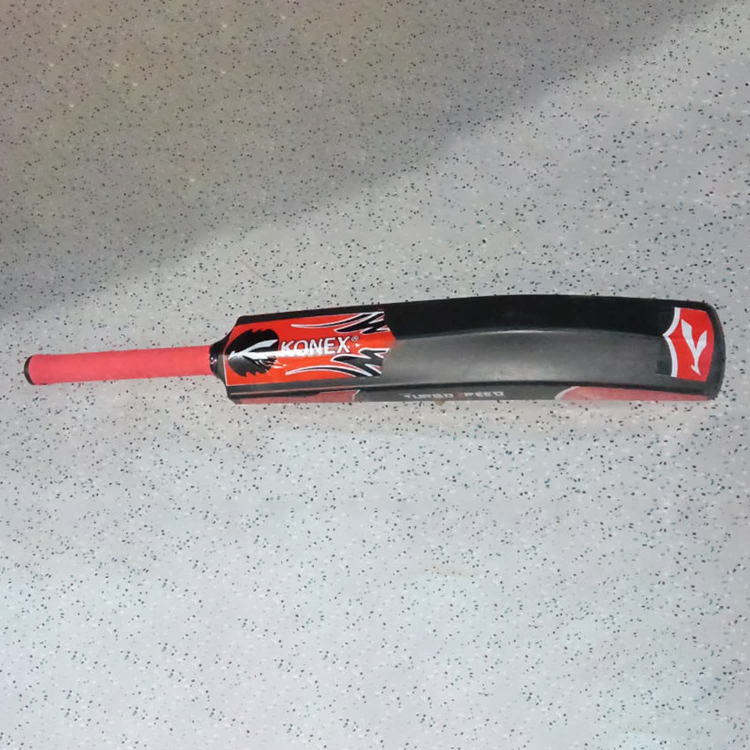 Lightweight Durable Plastic Cricket Bat (87 X 11 Cm  1 Pc)