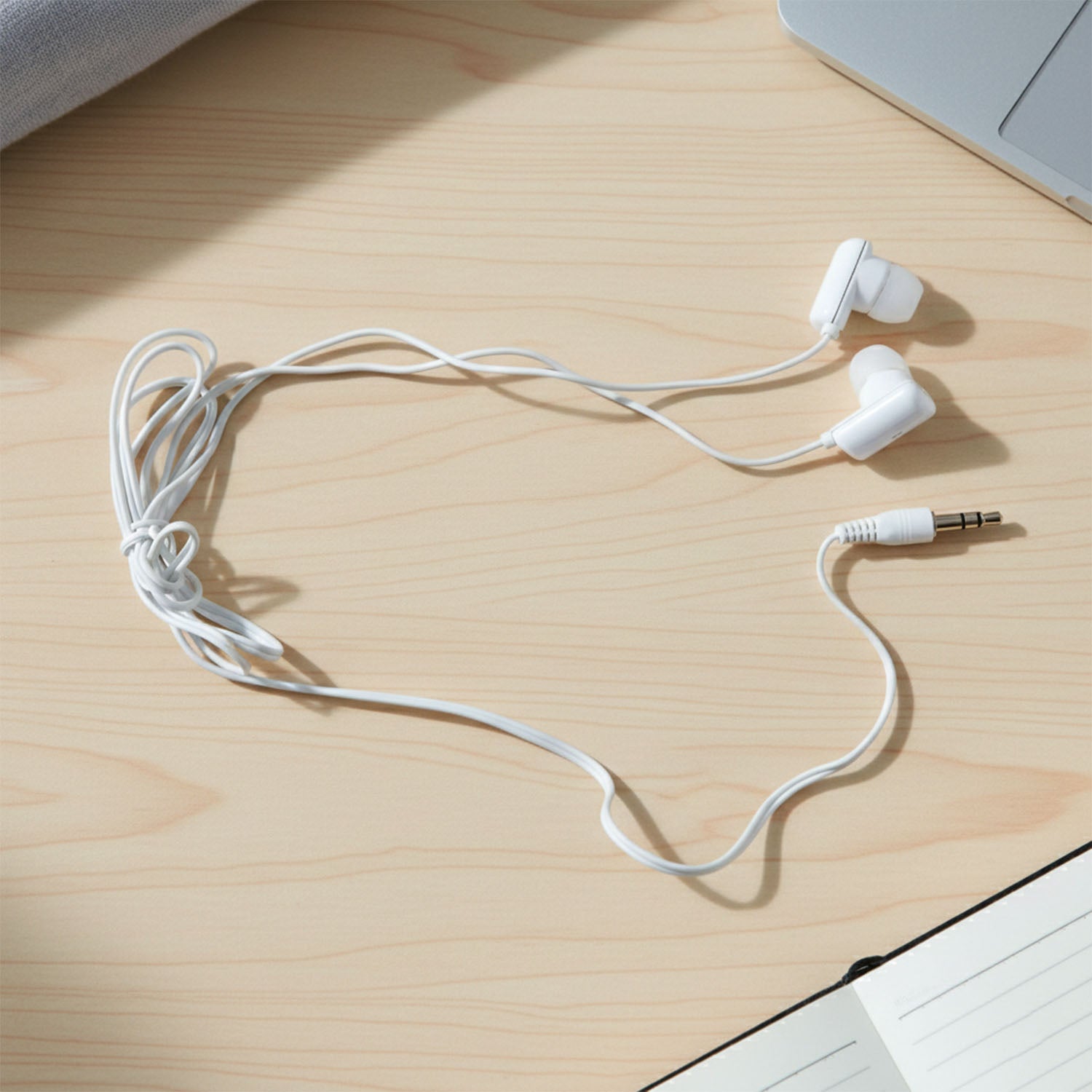 Portable Round Earphone Carry Case With Wired Earphones Set (1 Set)