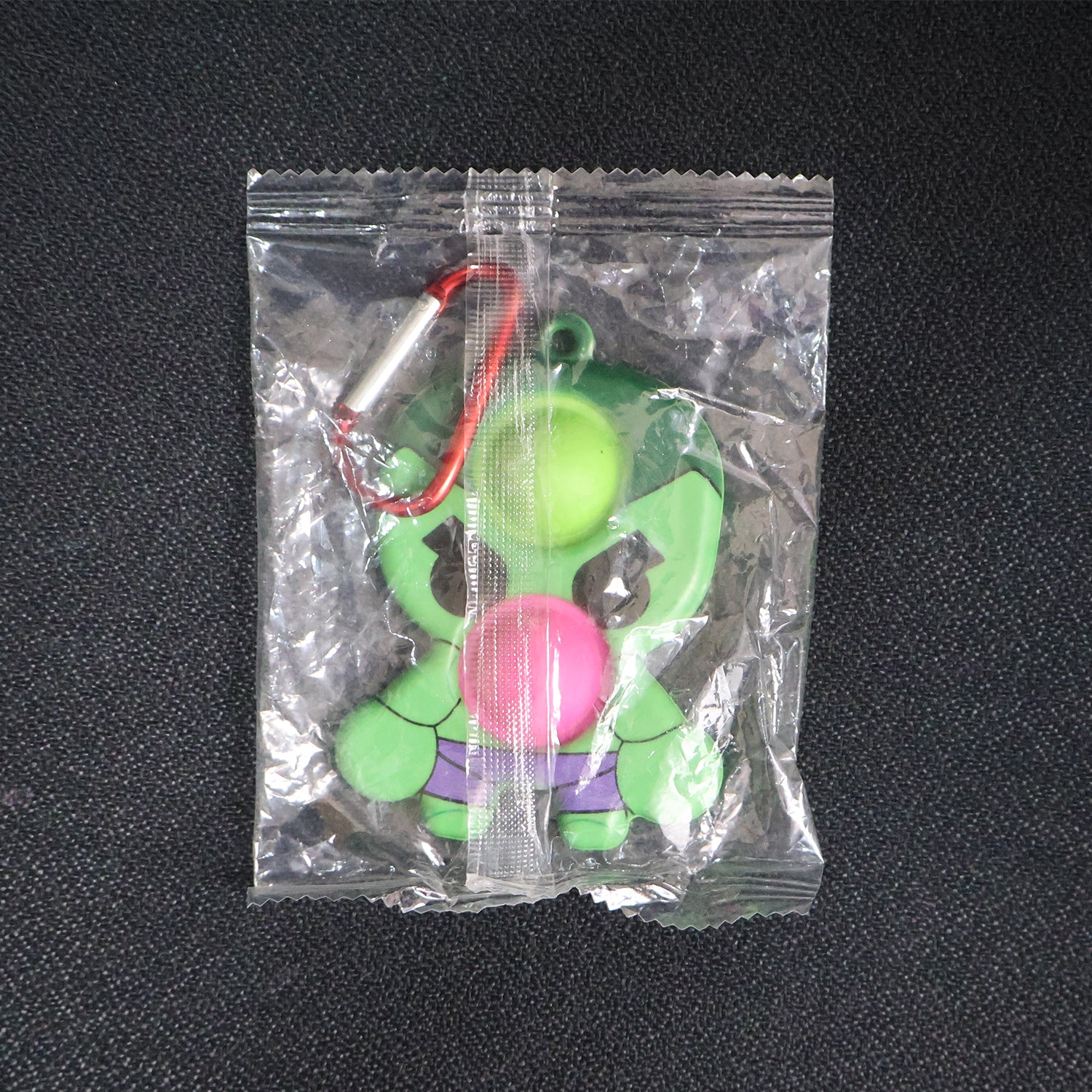 Silicone Pop It Fidget Toy With Keychain Clip (1 Pc)