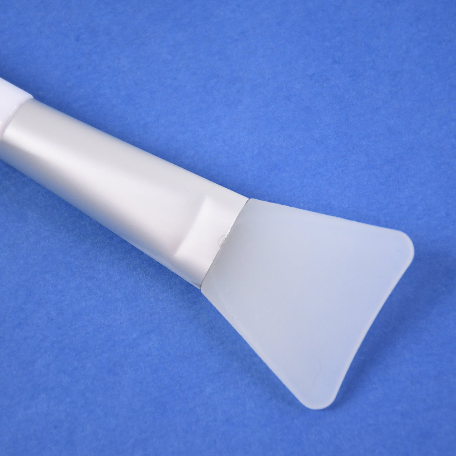 Silicone Face Mask Applicator Brush (1 Pc)