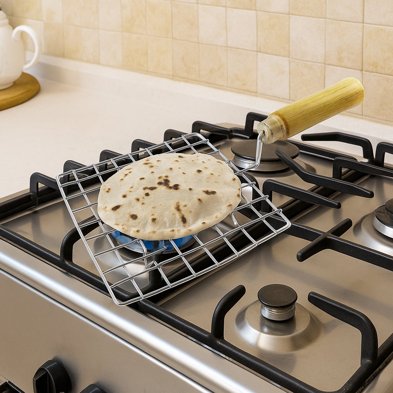 2086 Kitchen Square Stainless Steel Roaster Papad Jali Barbecue Grill With Wooden Handle