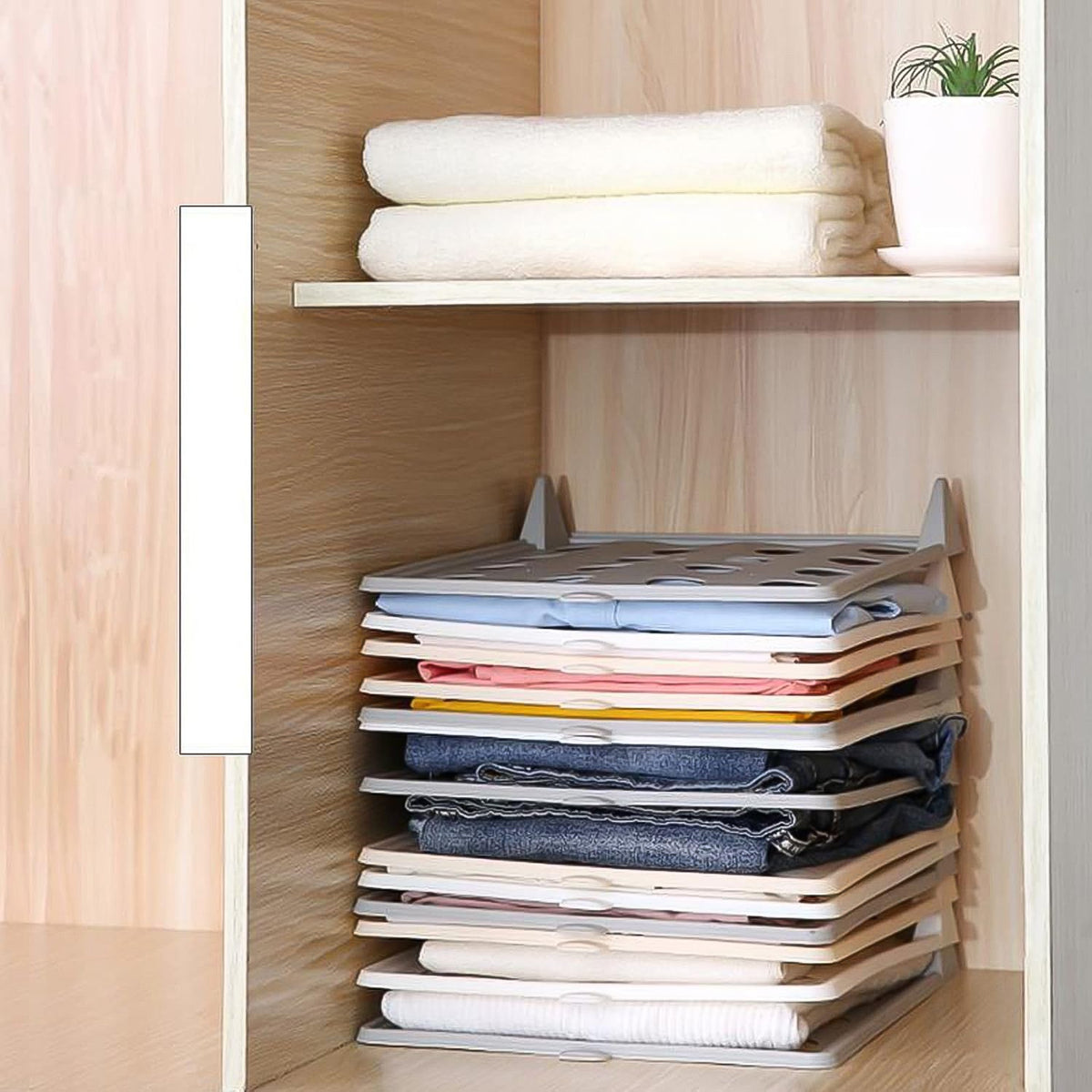 Stackable Shirt Clothes Folding Board (3226 Cm  1 Pc)