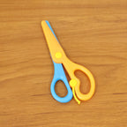 Child-safe Plastic Safety Scissors For Kids (1 Pc)
